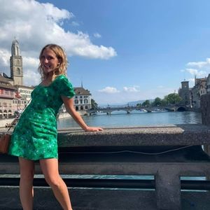 Meet your Posher, Jessica